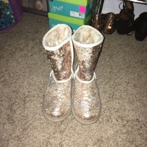 Golden Skechers boots